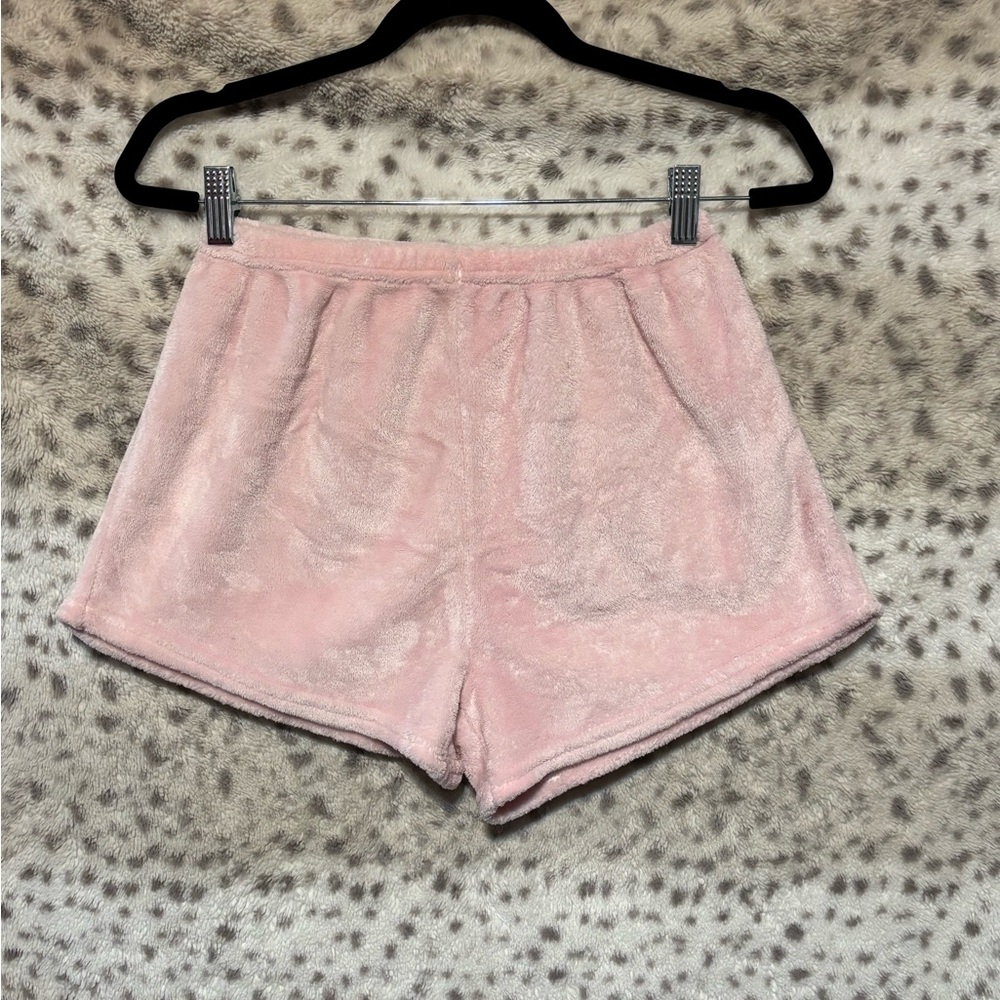 WOMENS FLUFFY SHORTS